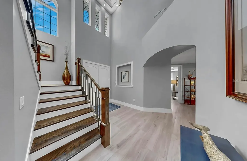 701 Pinckney Drive Apollo Beach FL 33572