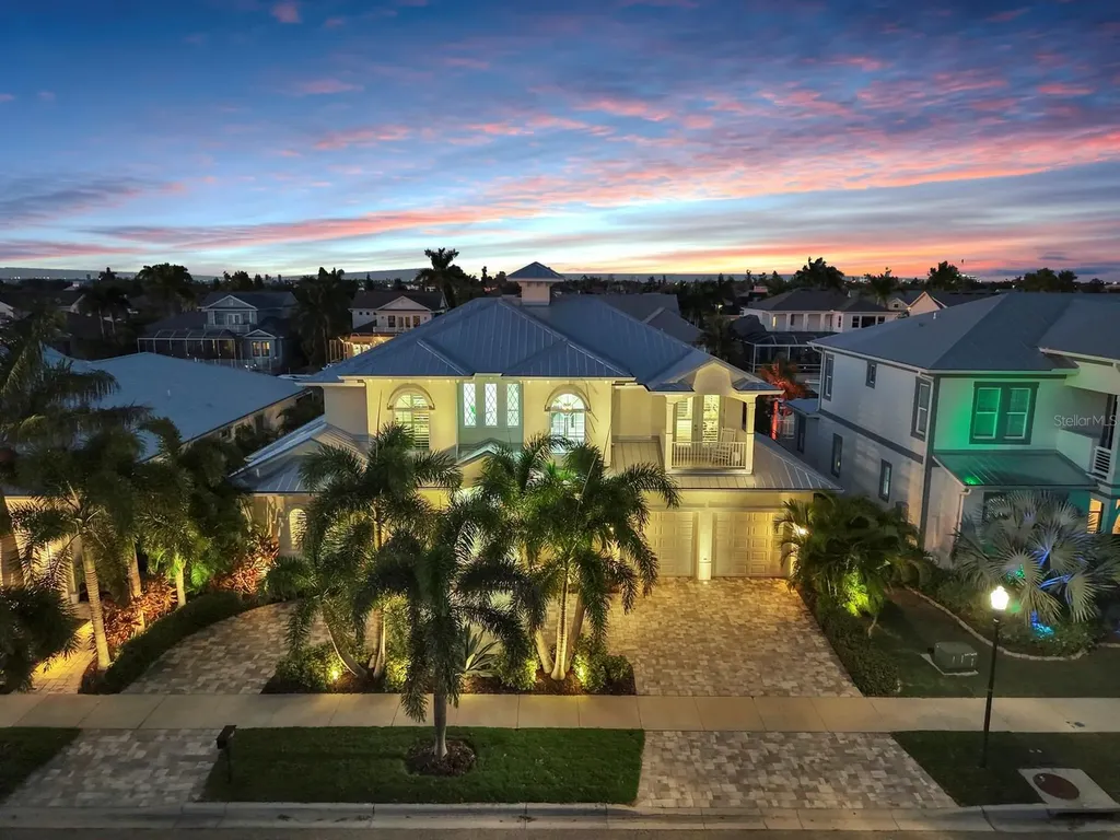 701 Pinckney Drive Apollo Beach FL 33572