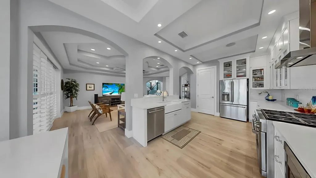 701 Pinckney Drive Apollo Beach FL 33572