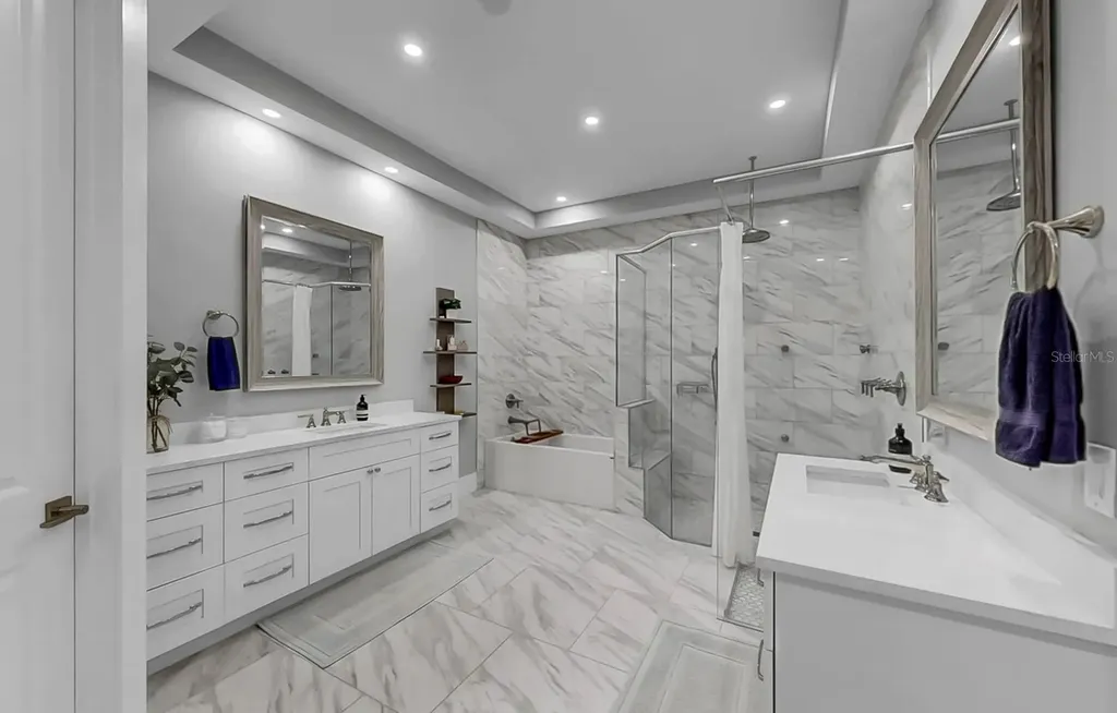 701 Pinckney Drive Apollo Beach FL 33572