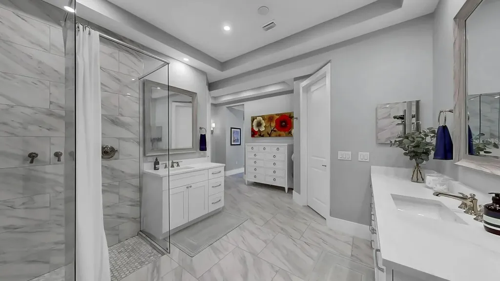 701 Pinckney Drive Apollo Beach FL 33572