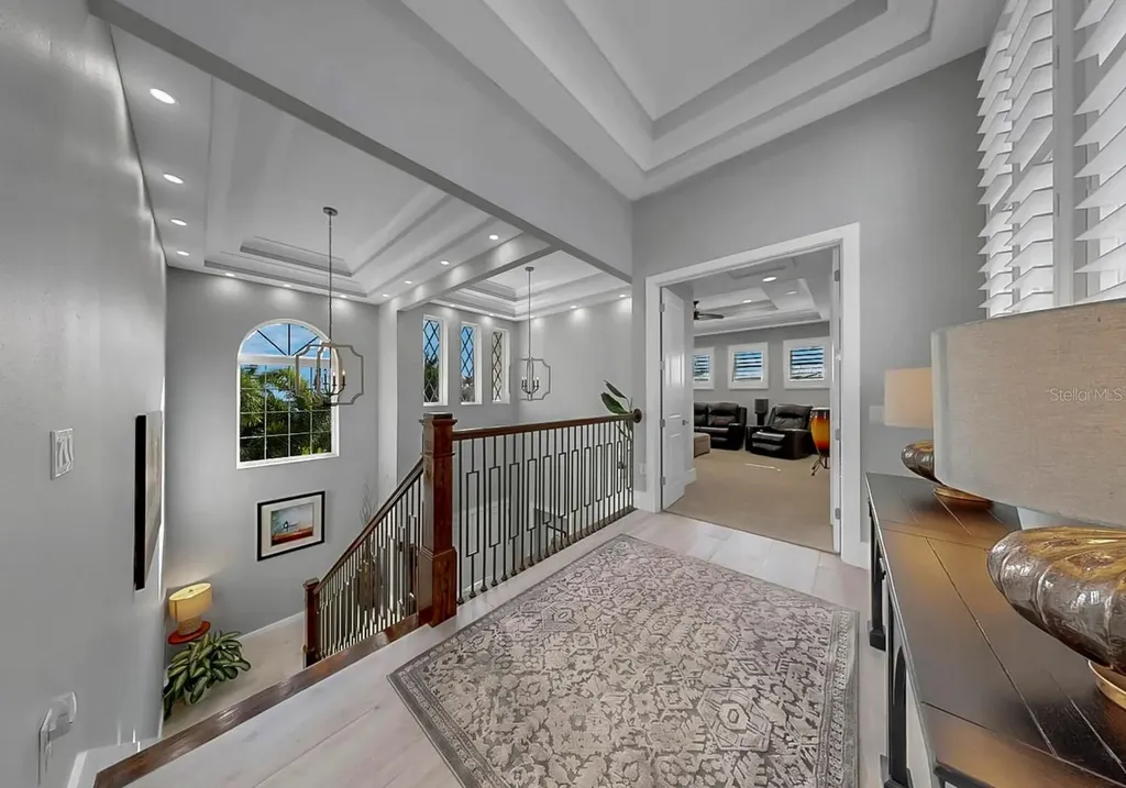 701 Pinckney Drive Apollo Beach FL 33572