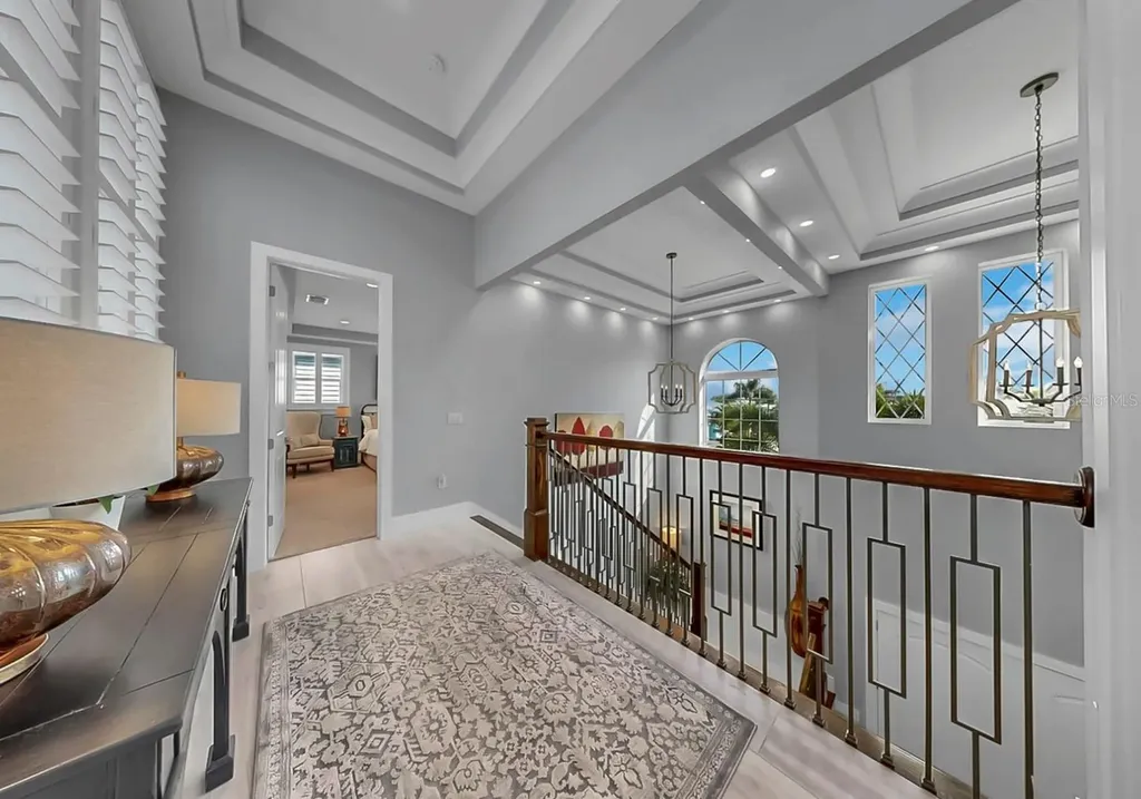 701 Pinckney Drive Apollo Beach FL 33572