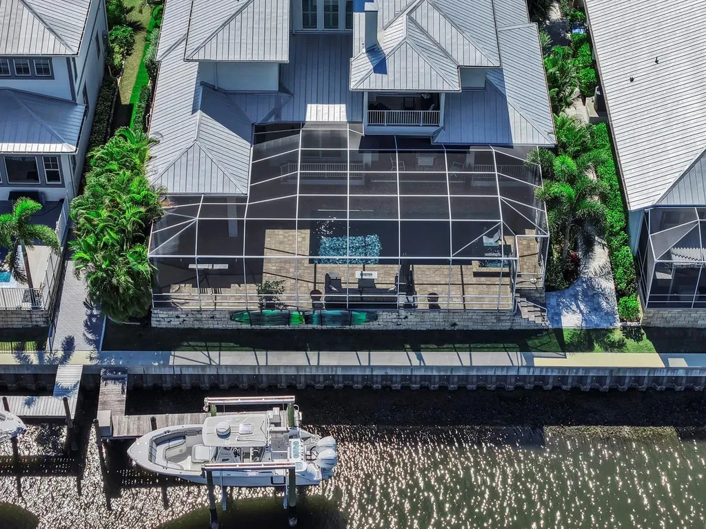 701 Pinckney Drive Apollo Beach FL 33572