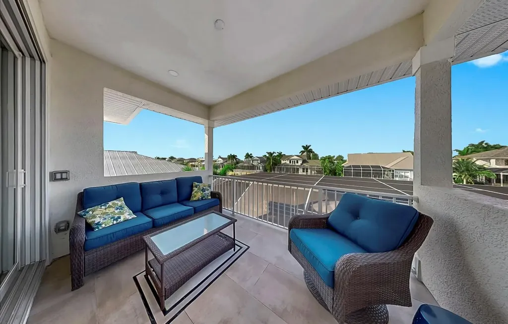 701 Pinckney Drive Apollo Beach FL 33572