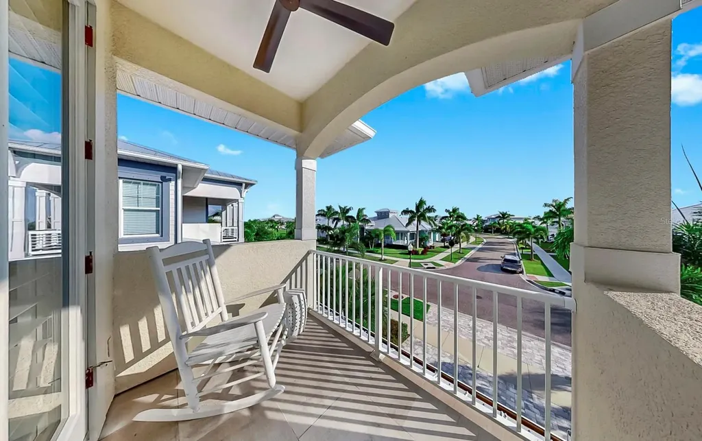 701 Pinckney Drive Apollo Beach FL 33572