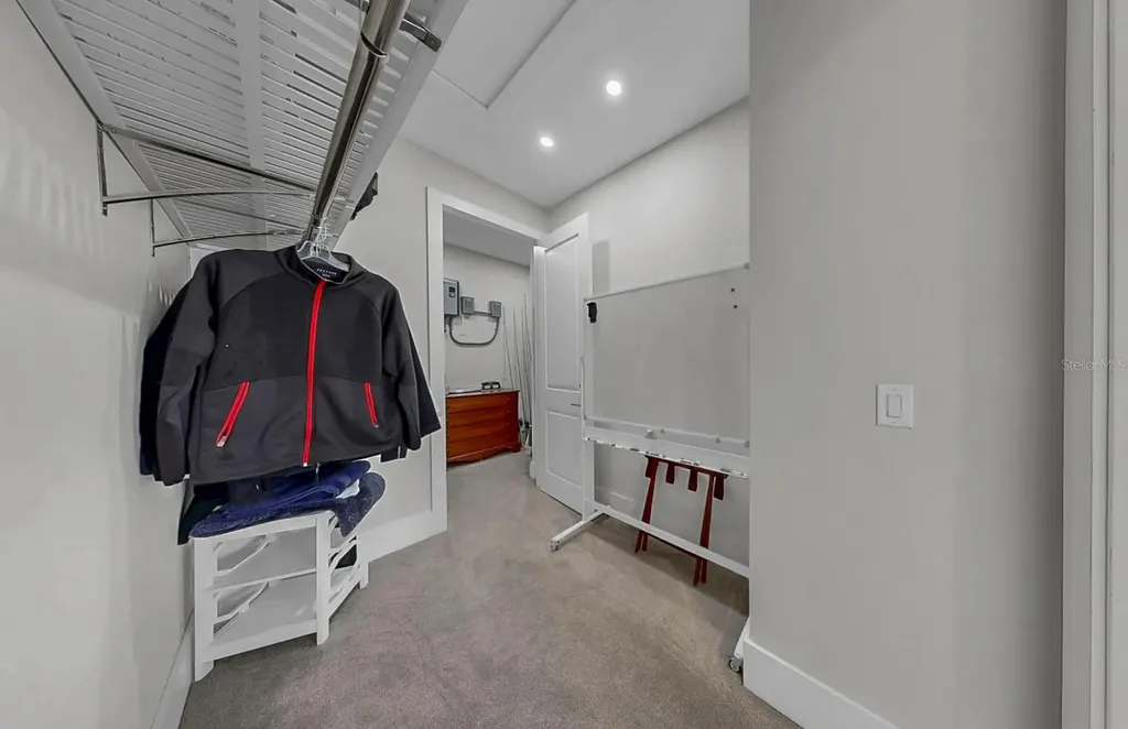 701 Pinckney Drive Apollo Beach FL 33572