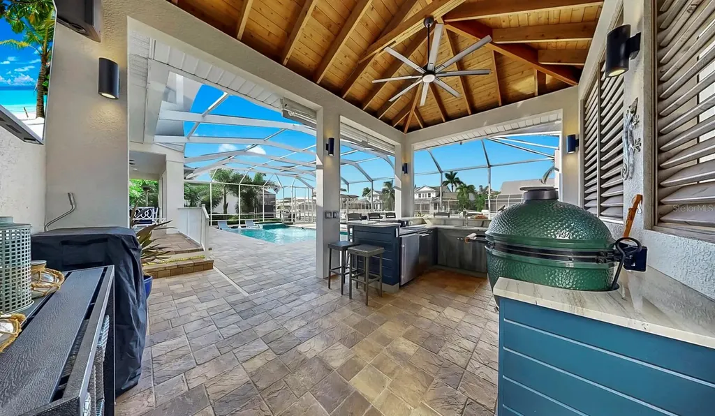 701 Pinckney Drive Apollo Beach FL 33572