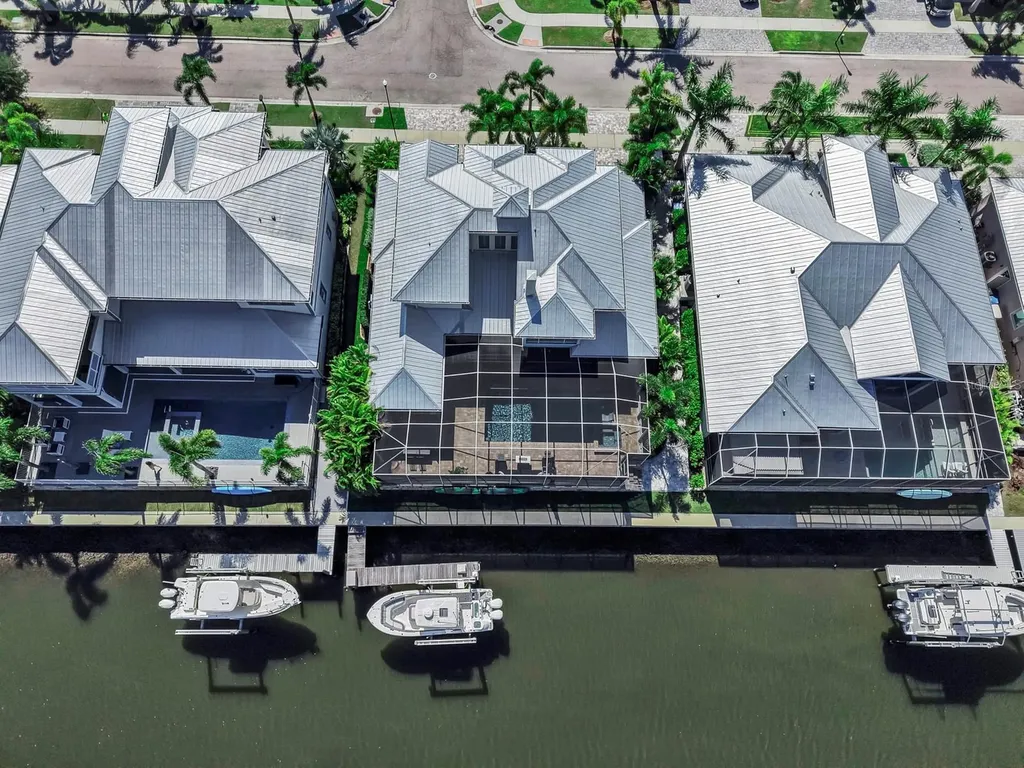 701 Pinckney Drive Apollo Beach FL 33572