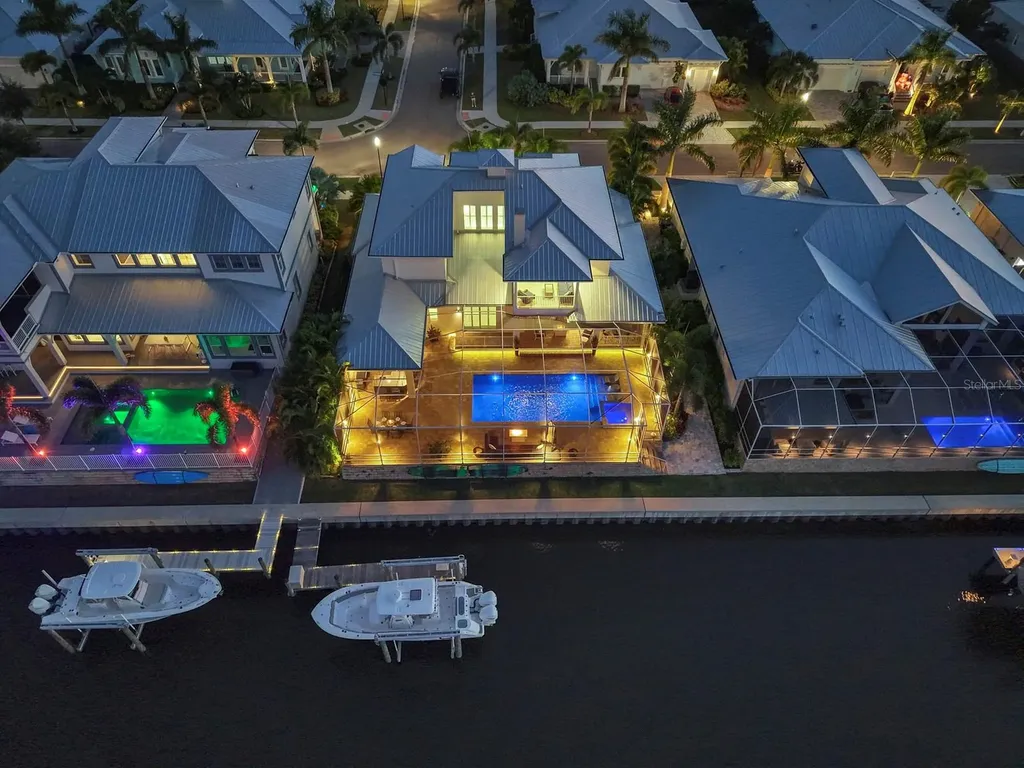 701 Pinckney Drive Apollo Beach FL 33572