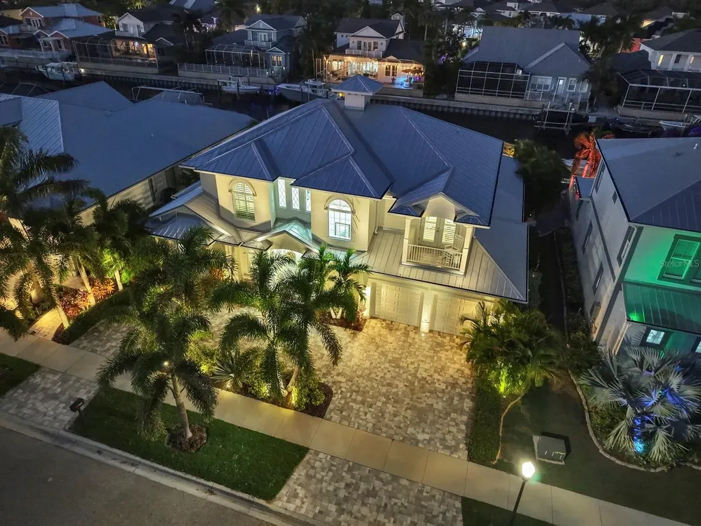 701 Pinckney Drive Apollo Beach FL 33572