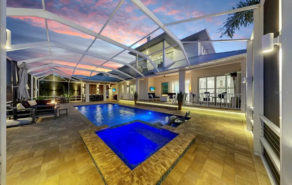 701 Pinckney Drive Apollo Beach FL 33572