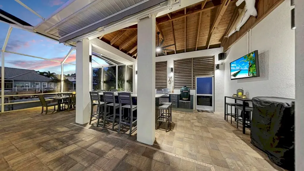 701 Pinckney Drive Apollo Beach FL 33572