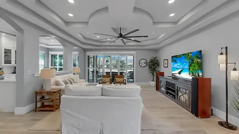 701 Pinckney Drive Apollo Beach FL 33572