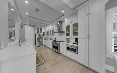 701 Pinckney Drive Apollo Beach FL 33572