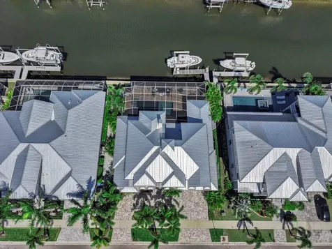 701 Pinckney Drive Apollo Beach FL 33572