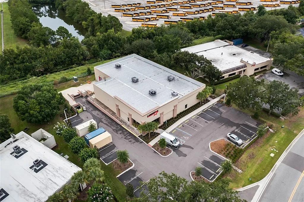 2461 Orlando Central Parkway Orlando FL 32809