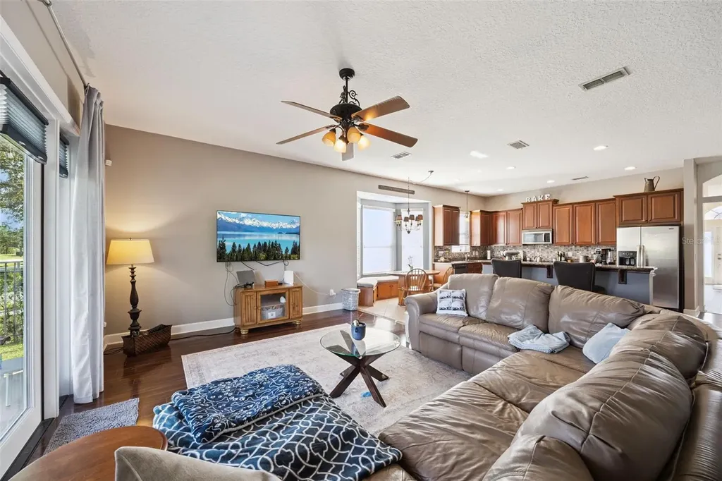 3720 Valley Oaks Court Oviedo FL 32766