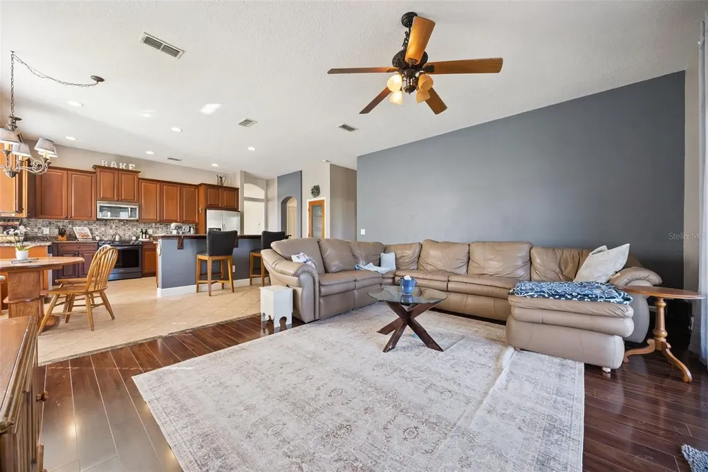 3720 Valley Oaks Court Oviedo FL 32766