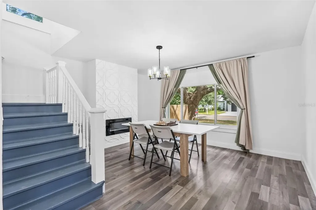2201 50th Avenue N St Petersburg FL 33714
