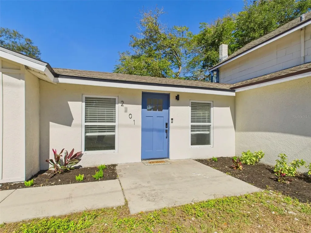 2201 50th Avenue N St Petersburg FL 33714