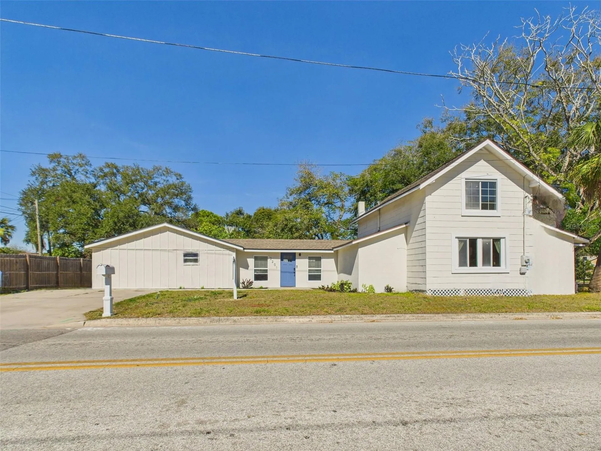 2201 50th Avenue N St Petersburg FL 33714