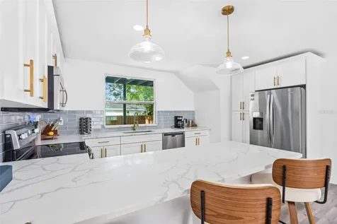 2201 50th Avenue N St Petersburg FL 33714