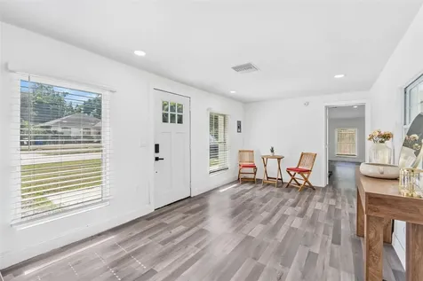 2201 50th Avenue N St Petersburg FL 33714