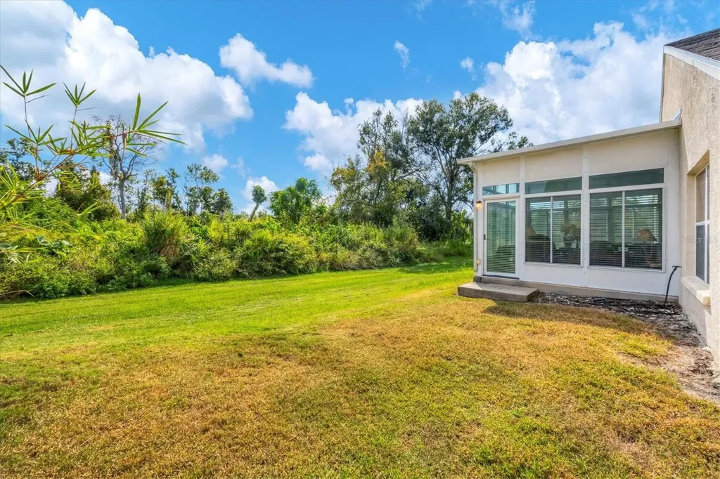 3350 Yonge Avenue Sarasota FL 34235