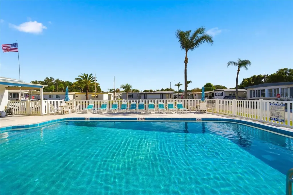 130 Patricia Avenue Dunedin FL 34698