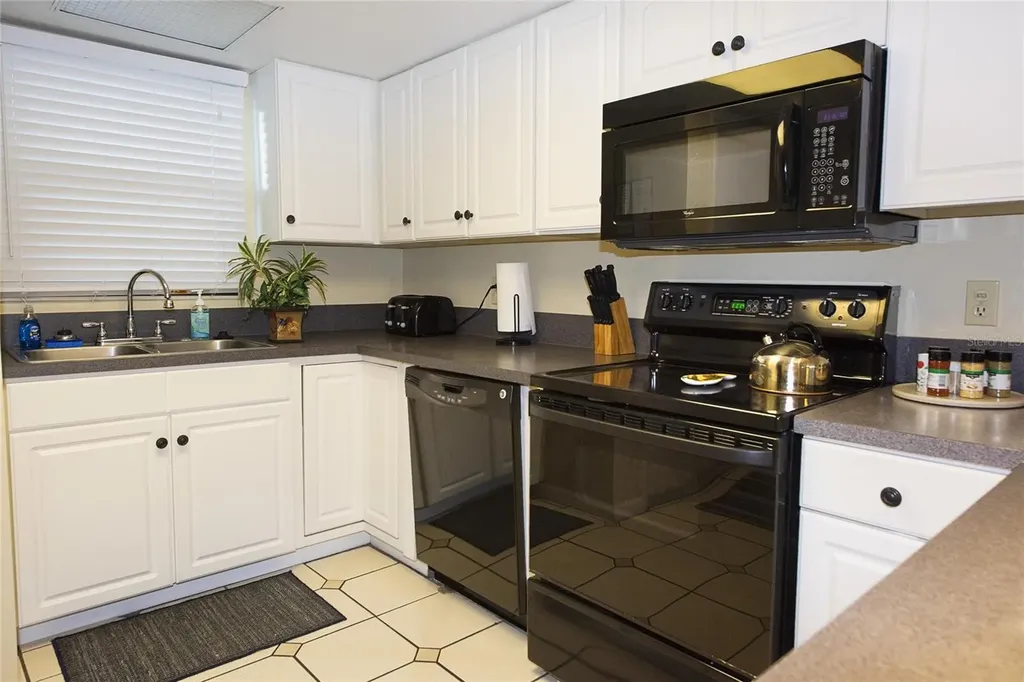 1571 S Atlantic Avenue New Smyrna Beach FL 32169