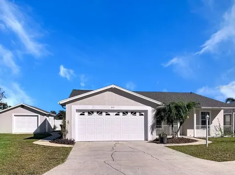 202 Madalyn Court Auburndale FL 33823