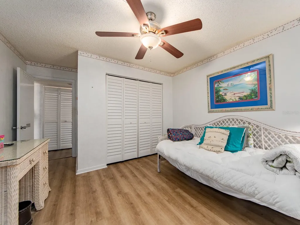 9490 Harbor Greens Way Seminole FL 33776