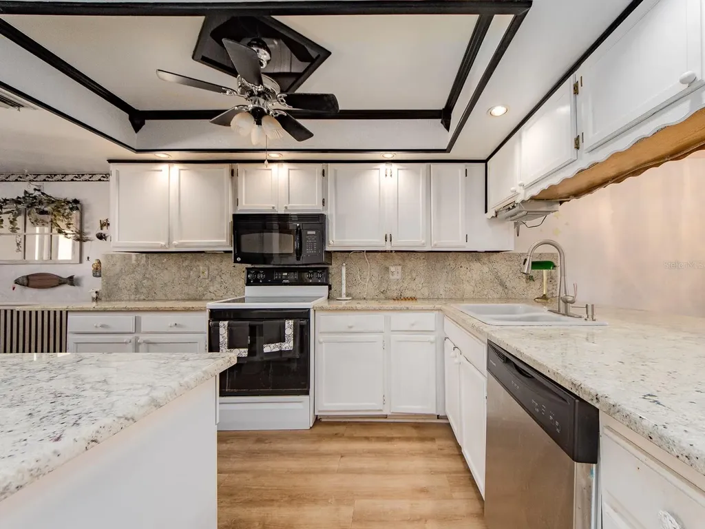 9490 Harbor Greens Way Seminole FL 33776