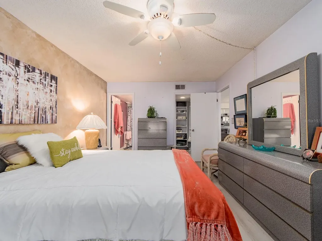 9490 Harbor Greens Way Seminole FL 33776