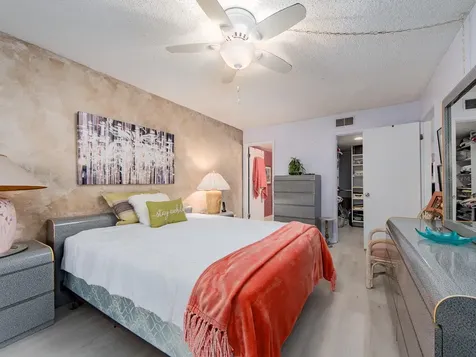 9490 Harbor Greens Way Seminole FL 33776