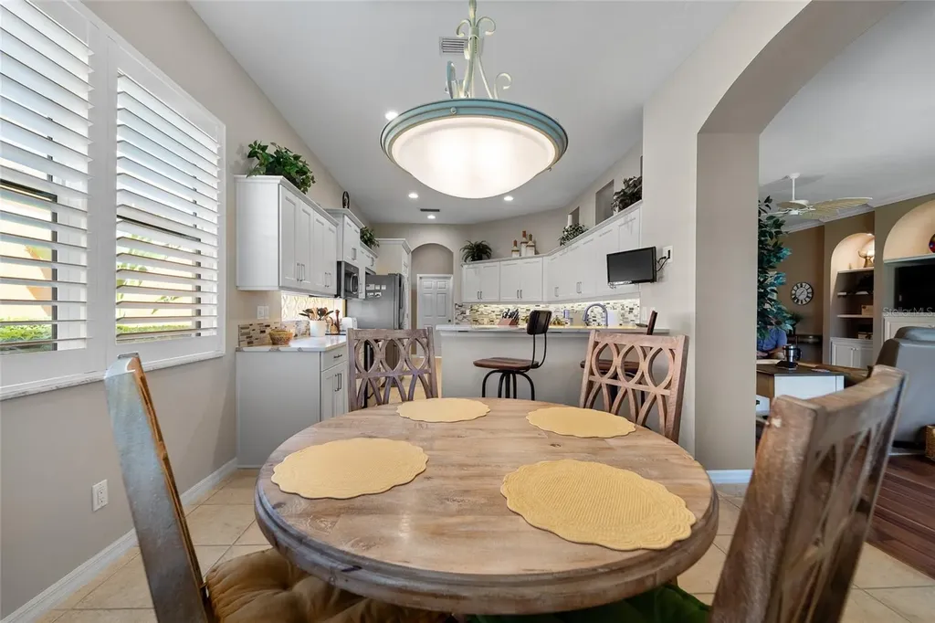 5175 Cantabria Crest Sarasota FL 34238