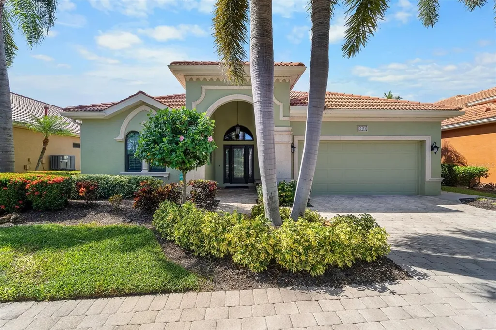 5175 Cantabria Crest Sarasota FL 34238
