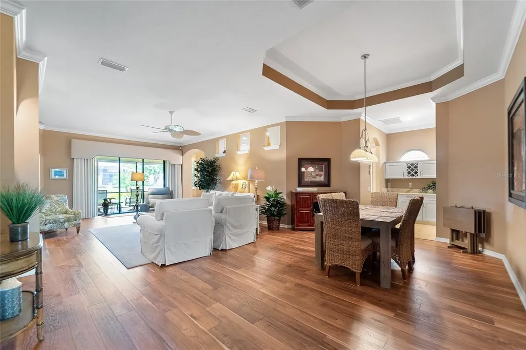 5175 Cantabria Crest Sarasota FL 34238