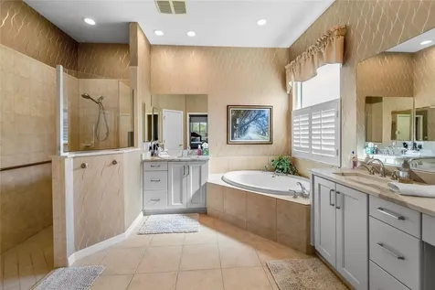 5175 Cantabria Crest Sarasota FL 34238