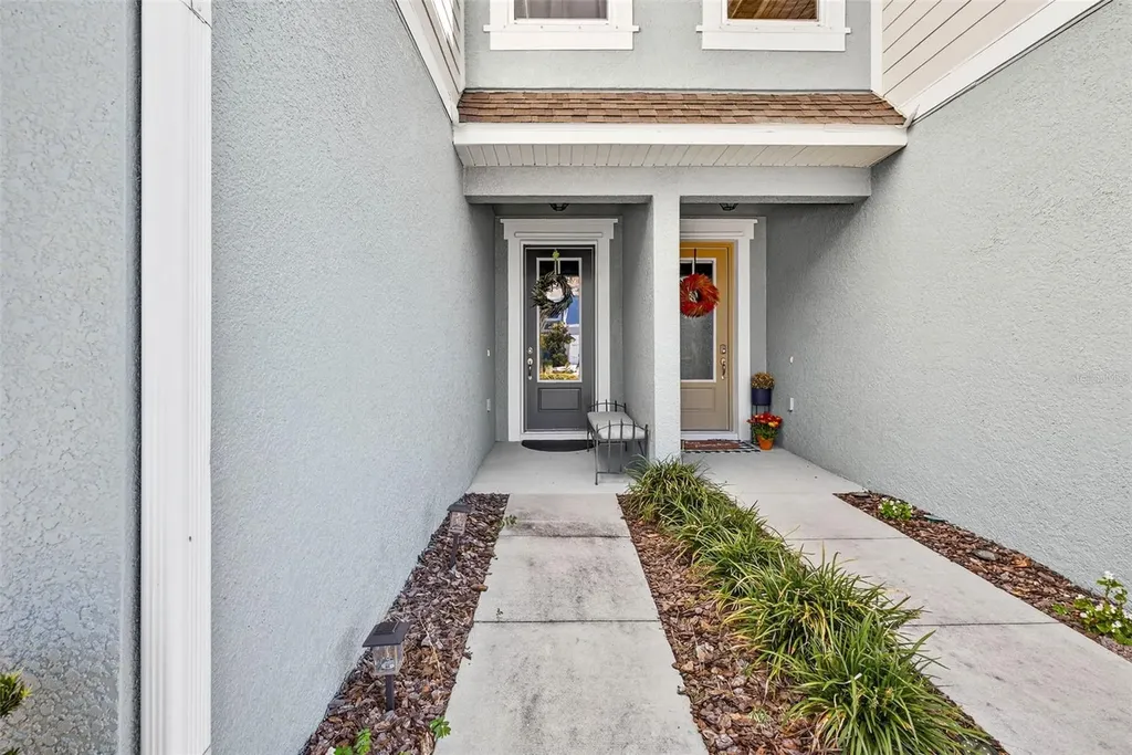 2208 Sunset Wind Loop Oldsmar FL 34677