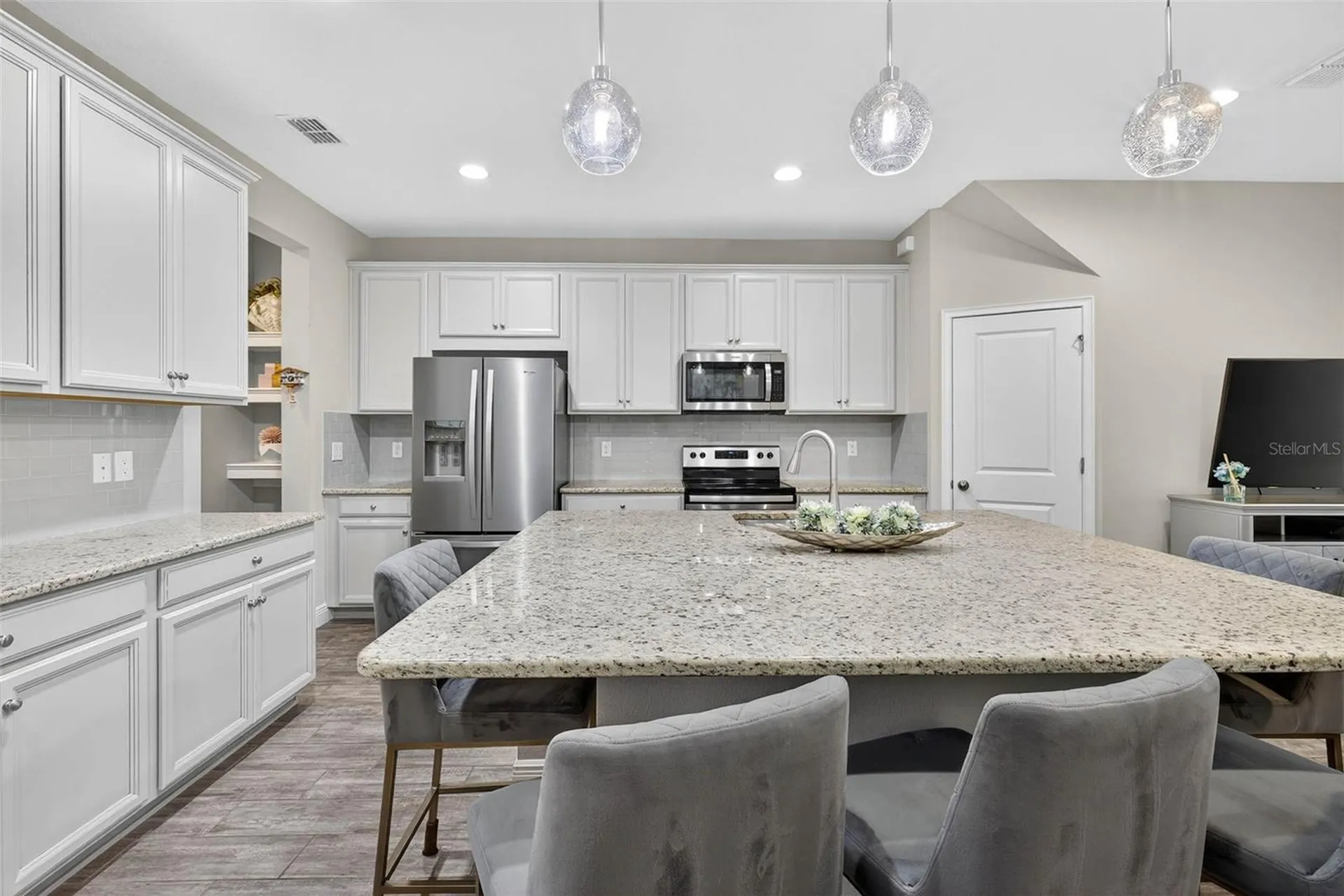 2208 Sunset Wind Loop Oldsmar FL 34677