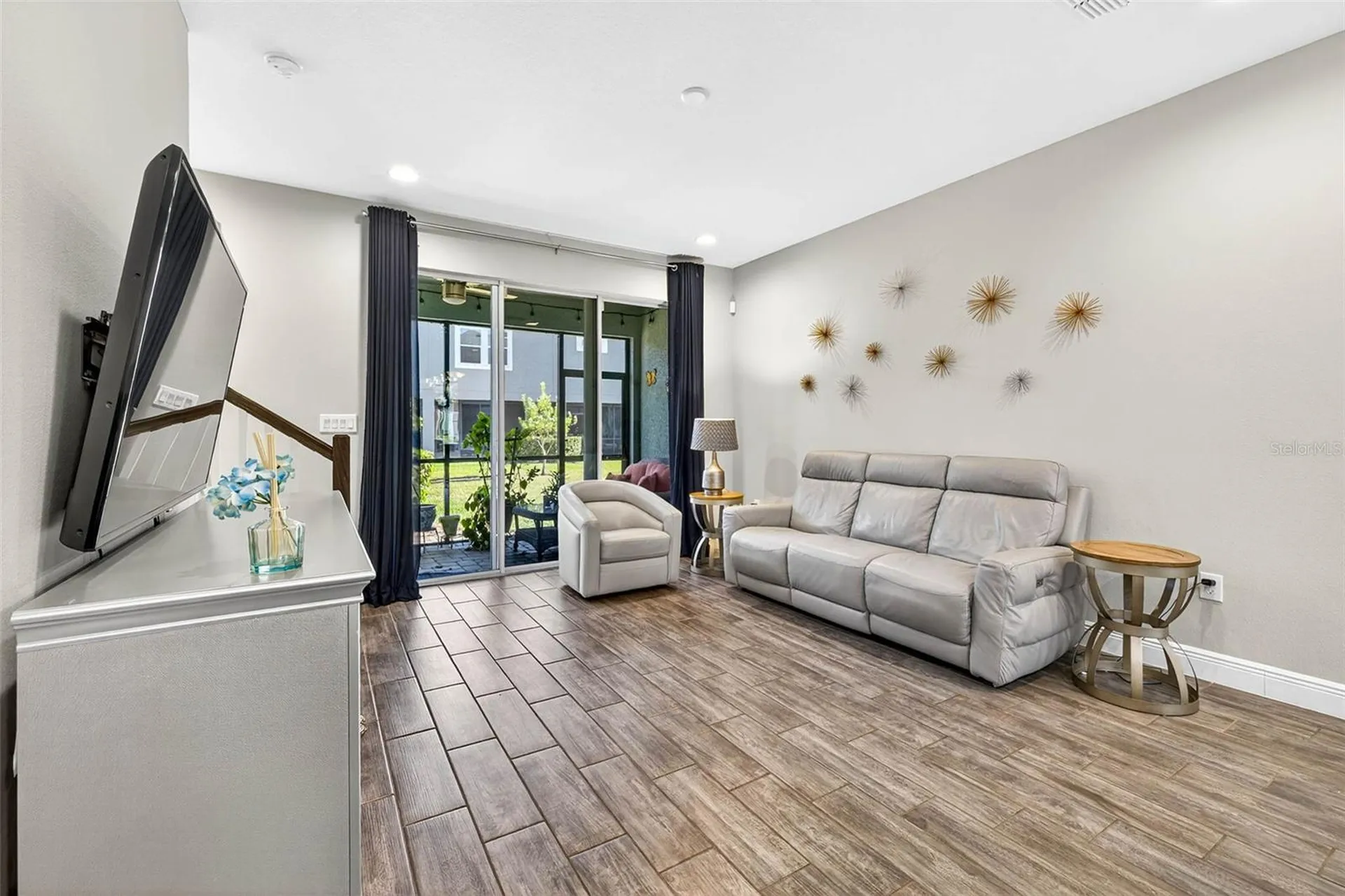 2208 Sunset Wind Loop Oldsmar FL 34677