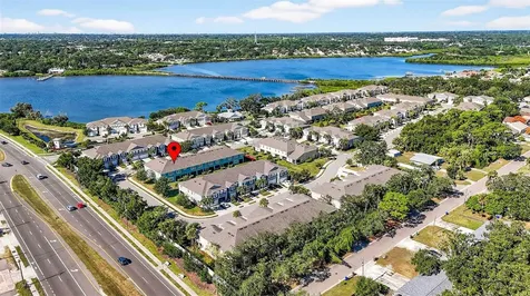 2208 Sunset Wind Loop Oldsmar FL 34677