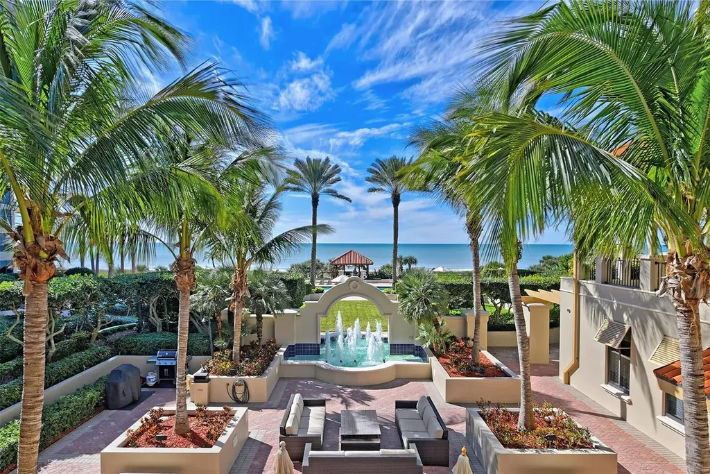 1241 Gulf Of Mexico Drive Longboat Key FL 34228