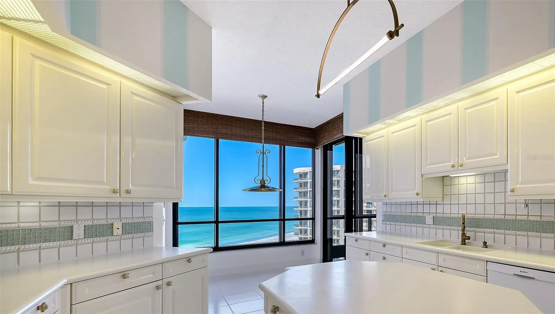 1241 Gulf Of Mexico Drive Longboat Key FL 34228