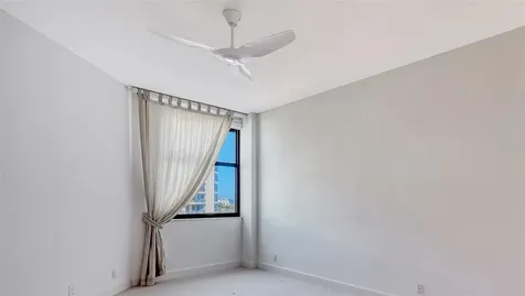 1241 Gulf Of Mexico Drive Longboat Key FL 34228