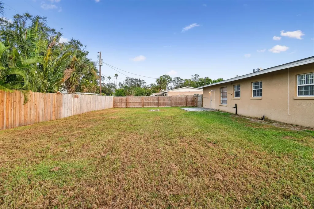 1101 75th Avenue N St Petersburg FL 33702
