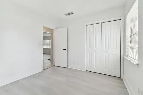 1101 75th Avenue N St Petersburg FL 33702