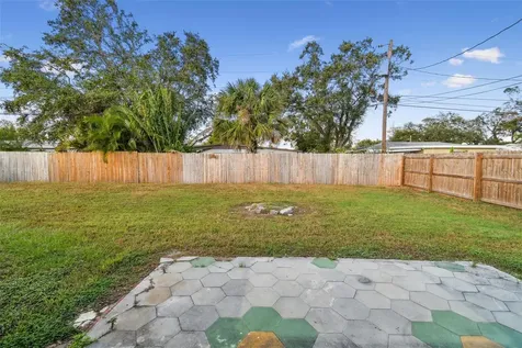 1101 75th Avenue N St Petersburg FL 33702